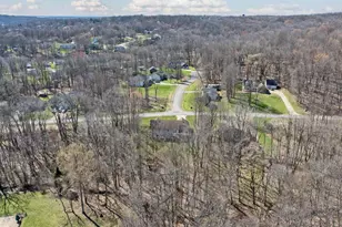 658 Crestrose Dr, Howard, OH 43028 - Photo 47