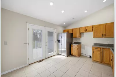 647 Greenbriar Circle, Howard, OH 43028 - Photo 9