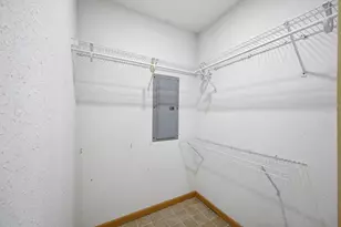 647 Greenbriar Cir, Howard, OH 43028 - Photo 19