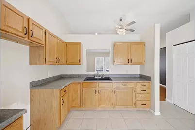 647 Greenbriar Circle, Howard, OH 43028 - Photo 11
