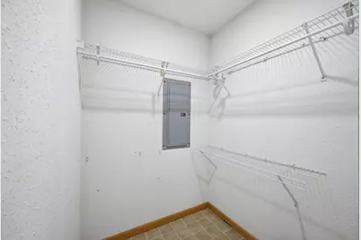 647 Greenbriar Circle, Howard, OH 43028 - Photo 17