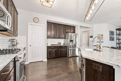 6207 Weeping Rock Drive, Lewis Center, OH 43035 - Photo 7