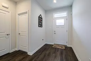 320 Chevington Chase, Tipp City, OH 45371 - Photo 5