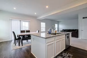 320 Chevington Chase, Tipp City, OH 45371 - Photo 19