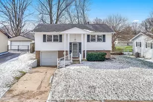 6495 Balsam Dr, Reynoldsburg, OH 43068 - Photo 3