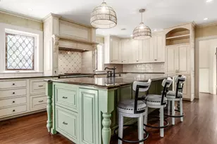 2165 S Parkway Dr, Columbus, OH 43221 - Photo 35