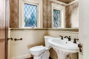 2165 S Parkway Dr, Columbus, OH 43221 - Photo 31