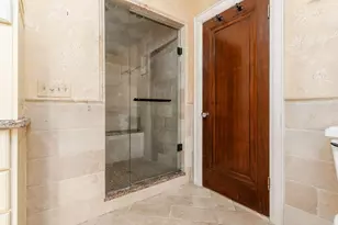 2165 S Parkway Dr, Columbus, OH 43221 - Photo 81