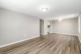 5842 Red Apple Ridge Rd, Columbus, OH 43232 - Photo 3