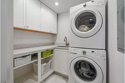 99 E Deshler Avenue, Columbus, OH 43206 - Photo 55