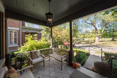 99 E Deshler Avenue, Columbus, OH 43206 - Photo 9