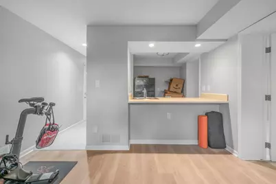 99 E Deshler Avenue, Columbus, OH 43206 - Photo 79