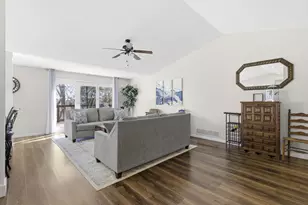 898 Country Club Dr, Howard, OH 43028 - Photo 9