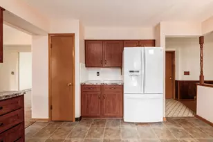 1242 Bradshire Dr, Columbus, OH 43220 - Photo 15