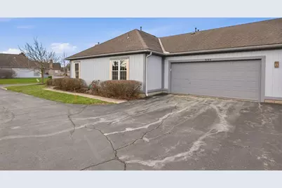 3782 Falls Circle Drive #25, Hilliard, OH 43026 - Photo 3