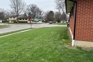 6137 Ambleside Dr, Columbus, OH 43229 - Photo 11