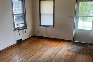 2451 Joyce Ave, Columbus, OH 43211 - Photo 5