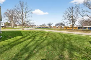 292 Moorfield Dr, Columbus, OH 43230 - Photo 79