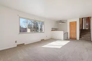 6050 Karl Rd, Columbus, OH 43229 - Photo 11