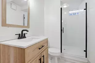 6050 Karl Rd, Columbus, OH 43229 - Photo 37