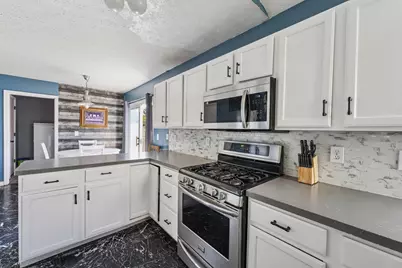 6109 Woodsboro Drive, Columbus, OH 43228 - Photo 9