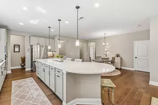 6276 Callaway Sq W, New Albany, OH 43054 - Photo 7