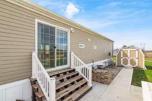 220 Woodcrest Dr, Marysville, OH 43040 - Photo 33