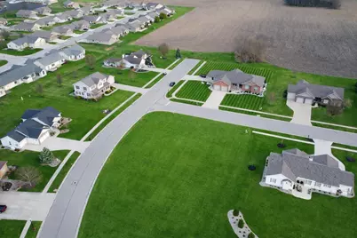 104 Waterford Drive, Bucyrus, OH 44820 - Photo 3