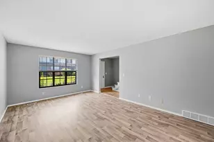 86 Stornoway Dr W, Columbus, OH 43213 - Photo 5