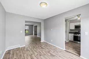 86 Stornoway Dr W, Columbus, OH 43213 - Photo 9