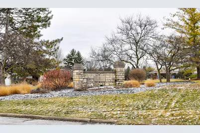 4704 Hobson Drive #4A, Columbus, OH 43228 - Photo 3