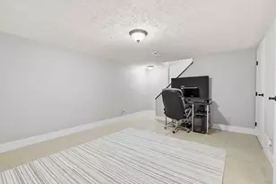 7631 Flynnway Dr, Columbus, OH 43085 - Photo 25