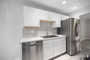 97 Tarryton Ct W, Columbus, OH 43228 - Photo 5