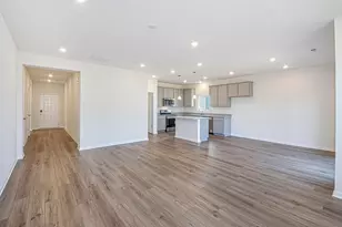 336 Honeysuckle St, South Bloomfield, OH 43103 - Photo 9