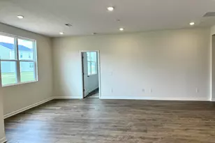 336 Honeysuckle St, South Bloomfield, OH 43103 - Photo 11