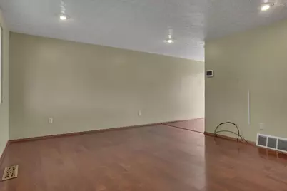 435 Carolann Avenue, Columbus, OH 43207 - Photo 9