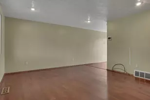 435 Carolann Ave, Columbus, OH 43207 - Photo 9