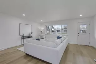 727 Kettering Rd, Columbus, OH 43202 - Photo 9