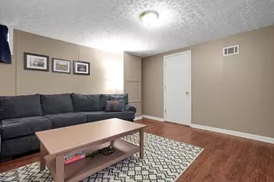 27 Barrhill Dr, Delaware, OH 43015 - Photo 23