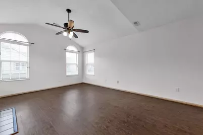 536 Calkin Lane E #23, Columbus, OH 43230 - Photo 5