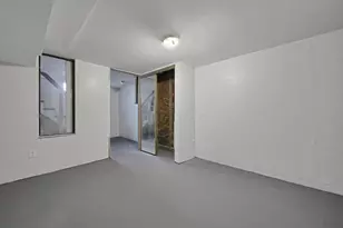 860 Basswood Rd, Columbus, OH 43207 - Photo 27