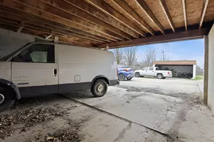 4909-4911 Karl Rd, Columbus, OH 43229 - Photo 9