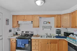 1310 Sweetbay Pl, Galloway, OH 43119 - Photo 9