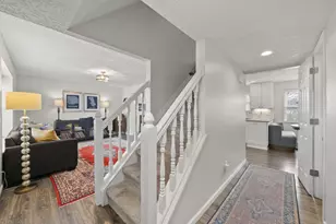 3921 Antrim Rd, Columbus, OH 43221 - Photo 17