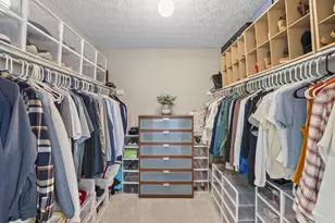 3921 Antrim Rd, Columbus, OH 43221 - Photo 25