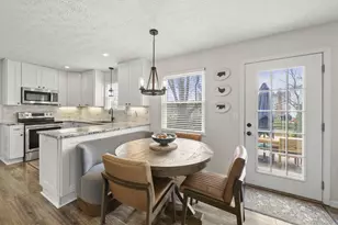 3921 Antrim Rd, Columbus, OH 43221 - Photo 9