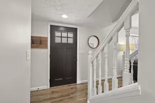 3921 Antrim Rd, Columbus, OH 43221 - Photo 3