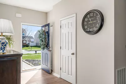 4061 Greenup Drive, Columbus, OH 43207 - Photo 5