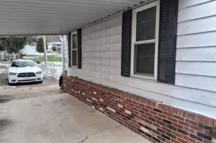 900 Broadway St, Middleport, OH 45760 - Photo 3