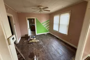 573 S Highland Ave, Columbus, OH 43223 - Photo 3